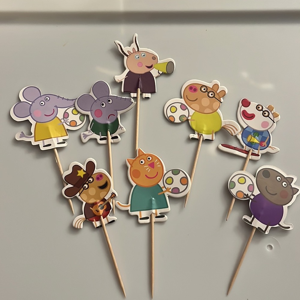 🎉New🎉Peppa Pig Birthday Cake or Cupcake Toppers🎉 - Picture 5 of 7